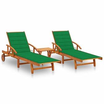 Ligstoelen 2 st met tafel en kussens massief acaciahout