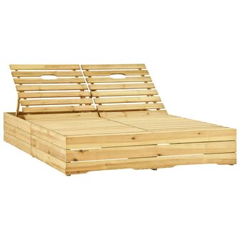 Ligbed tweepersoons met taupe kussens ge&iuml;mpregneerd grenenhout