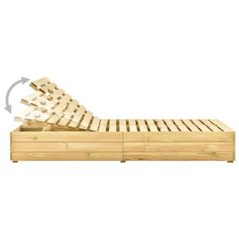 Ligbed tweepersoons met grijze kussens ge&iuml;mpregneerd grenenhout