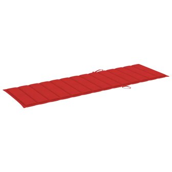 Ligbed met rood kussen ge&iuml;mpregneerd grenenhout
