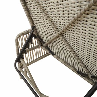 Ligbed met kussen 2 pcs Lichtgrijs 35 x 35 x 32cm poly rattan