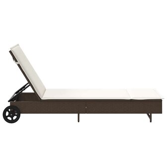 Ligbed met wielen en kussen poly rattan bruin