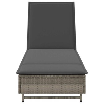 Ligbed met wielen en kussen poly rattan grijs