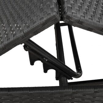 Ligbedden 2 st met tafel poly rattan zwart