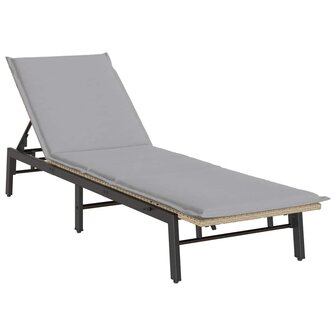 Ligstoel met kussen beige polyrotan