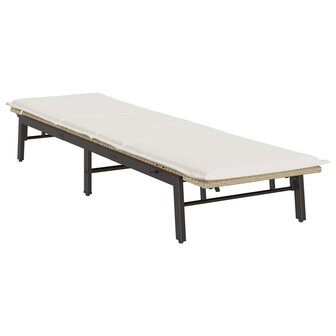 Ligstoel met kussen beige polyrotan