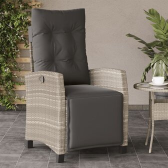Tuinstoelen 2 st verstelbaar voetensteun poly rattan lichtgrijs