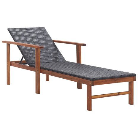 Ligbed met kussen poly rattan en massief acaciahout zwart