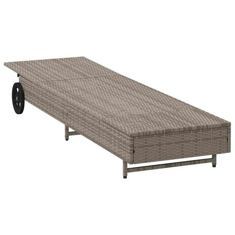 Ligbed met wielen en kussen poly rattan grijs