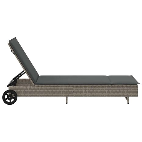 Ligbed met wielen en kussen poly rattan grijs