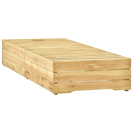 Ligbed met tafel groen geïmpregneerd grenenhout