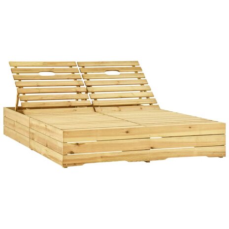 Ligbed tweepersoons met beige kussens geïmpregneerd grenenhout