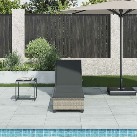 Ligstoel met kussens lichtgrijs 55x200x25,5cm polyrotan