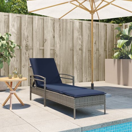 Ligbed met kussen grijs 63x200x81 cm poly rattan (alleen VS)